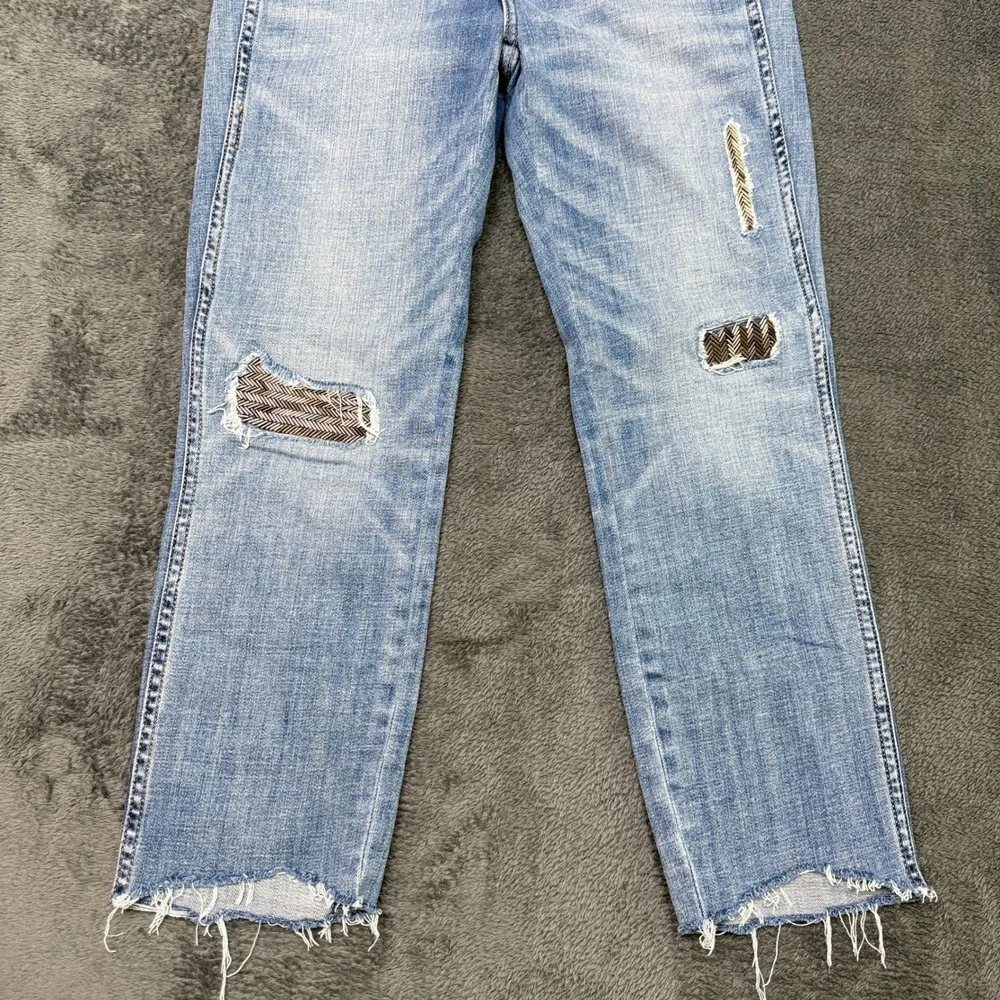 White House Black Market Petite High Rise Size 0P Straight Leg Ripped WomenJeans